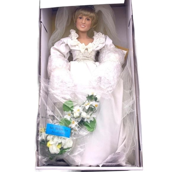 Ashton Drake Collectable Princess Diana Bride Doll The People's Princess NEW Wht - Picture 8 of 12